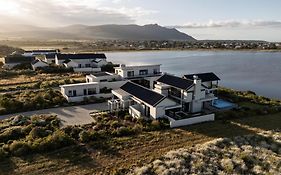 Benguela Cove - The Zen